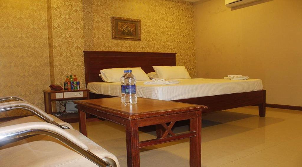 Hotel Chitra Park Tiruchchendūr Zewnętrze zdjęcie
