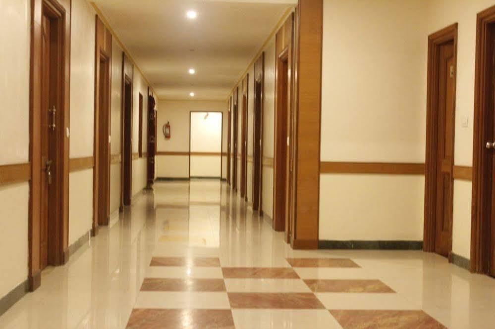 Hotel Chitra Park Tiruchchendūr Zewnętrze zdjęcie